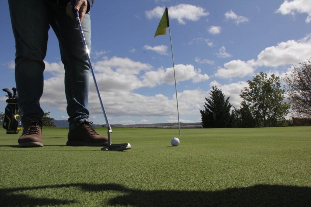 ¿Cómo organizar partidos de golf amistosos_